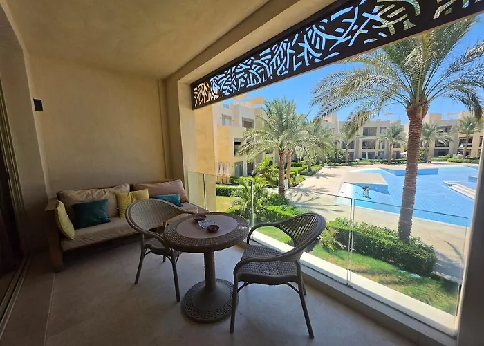 Mangroovy Serene Poolside Escape Cozy 2br Wz Games * الغردقة
