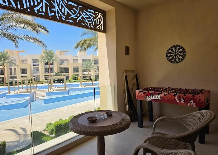 Mangroovy Serene Poolside Escape Cozy 2br Wz Games
