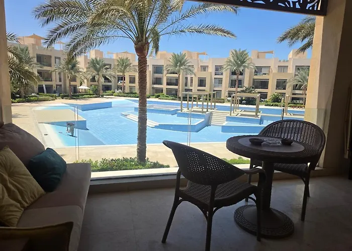 شقة Mangroovy Serene Poolside Escape Cozy 2br Wz Games