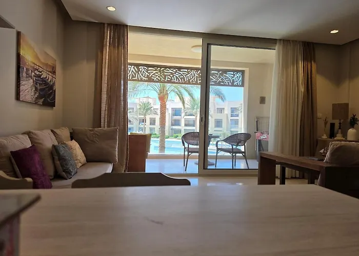 شقة Mangroovy Serene Poolside Escape Cozy 2br Wz Games *