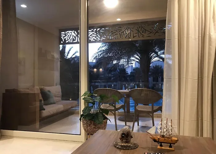 Mangroovy Serene Poolside Escape Cozy 2br Wz Games شقة *