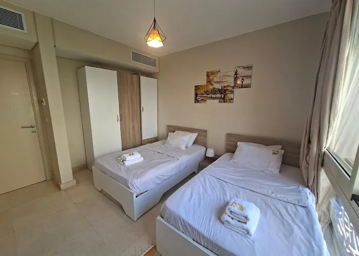 Mangroovy Serene Poolside Escape Cozy 2br Wz Games شقة *
