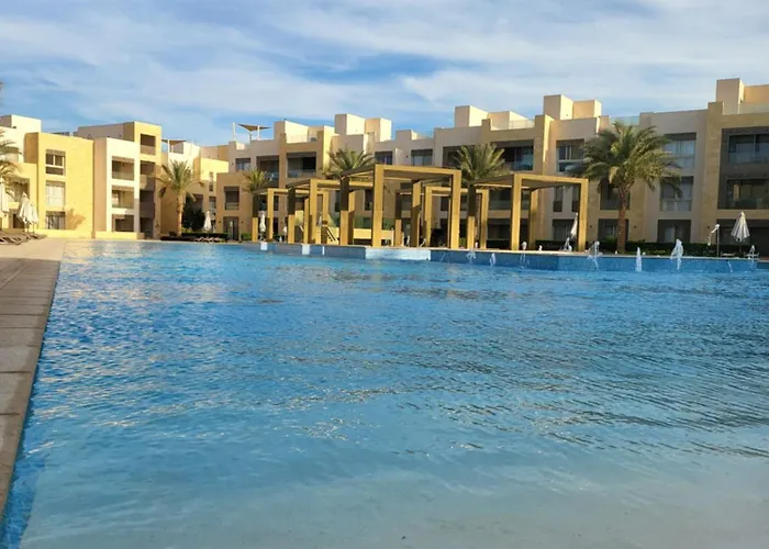 Mangroovy Serene Poolside Escape Cozy 2br Wz Games *